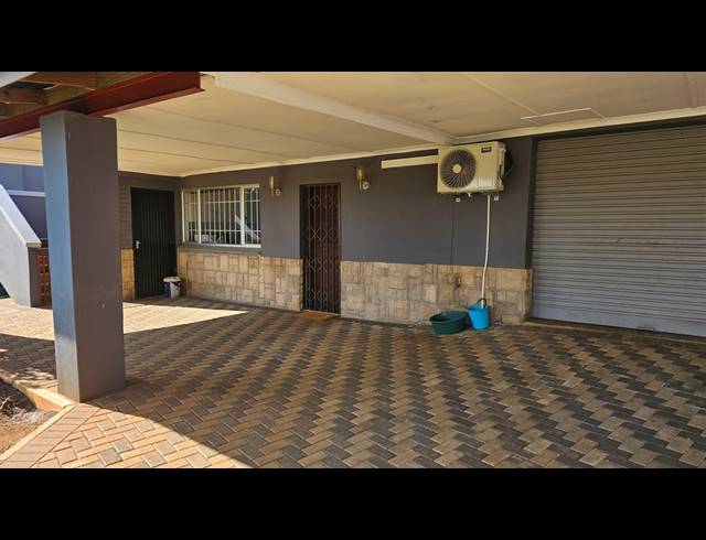 3 BEDROOM HOUSE FOR SALE IN PANORAMA